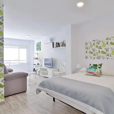 Nice Studio Torre Del Mar Beach *