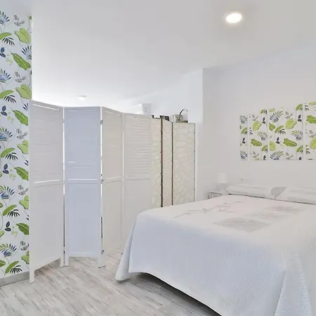 Nice Studio Torre Del Mar Beach Velez Malaga